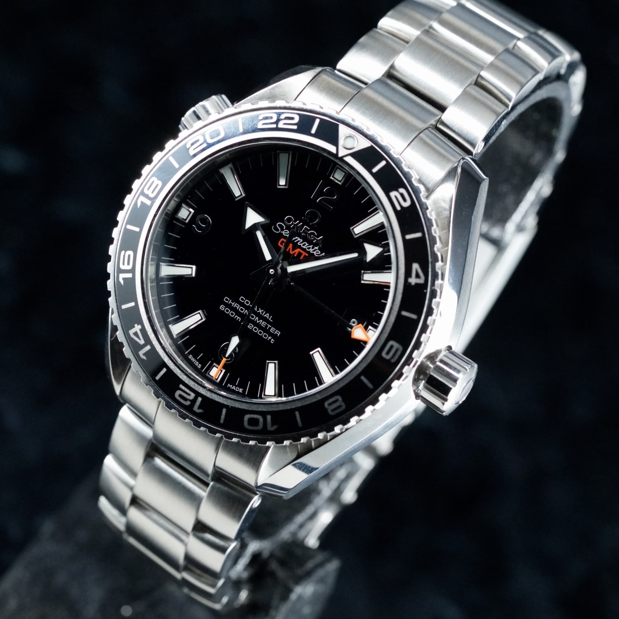 Omega Seamaster Planet Ocean (Ref. 232.30.44.22.01.001) — photo 4