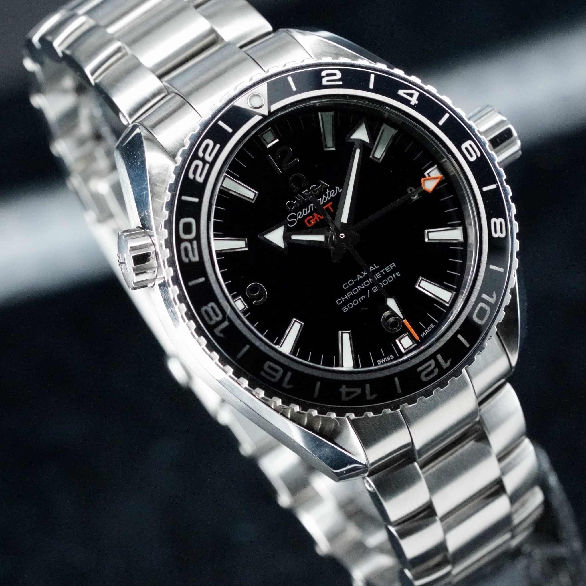 Omega Seamaster Planet Ocean (Ref. 232.30.44.22.01.001) — photo 5