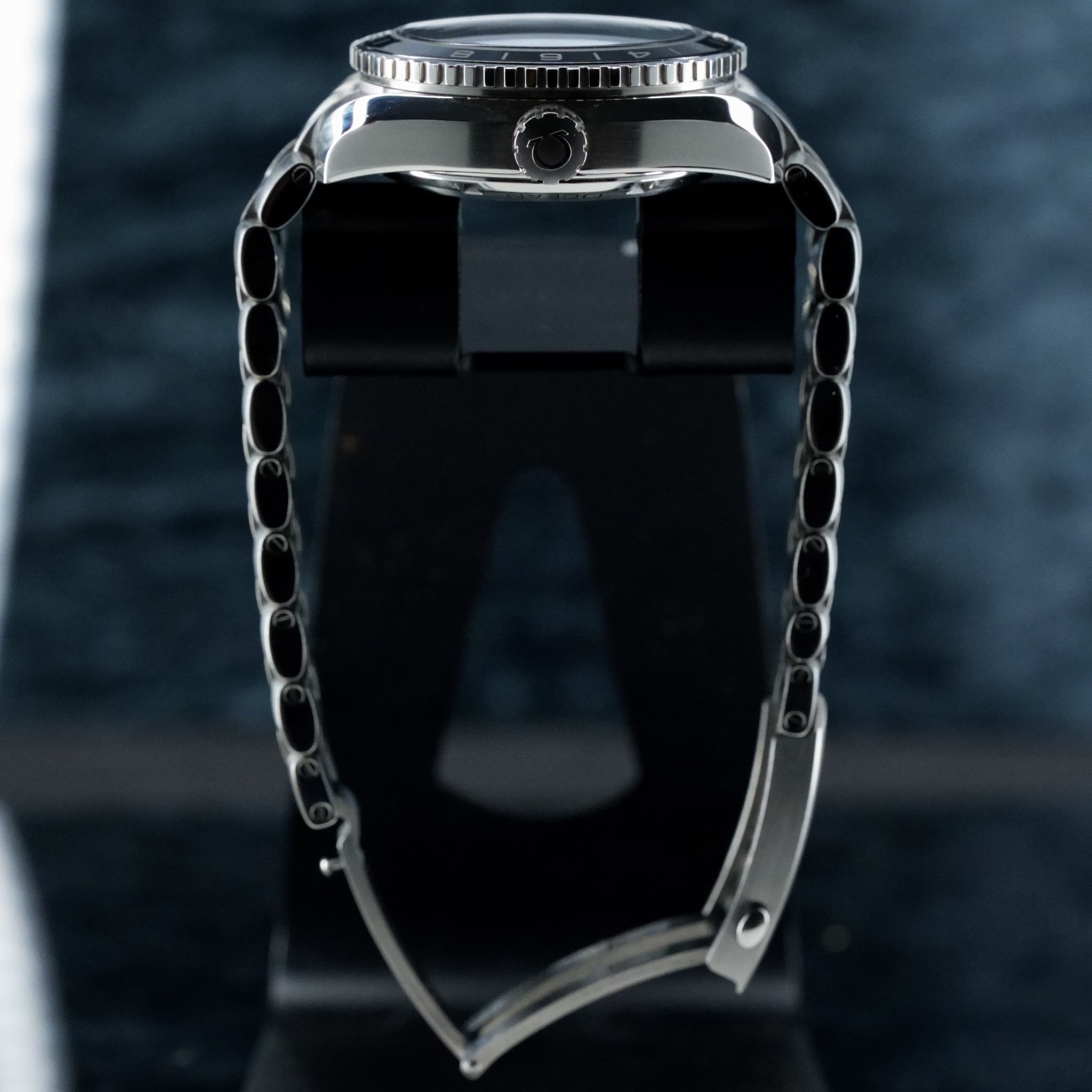 Omega Seamaster Planet Ocean (Ref. 232.30.44.22.01.001) — photo 8