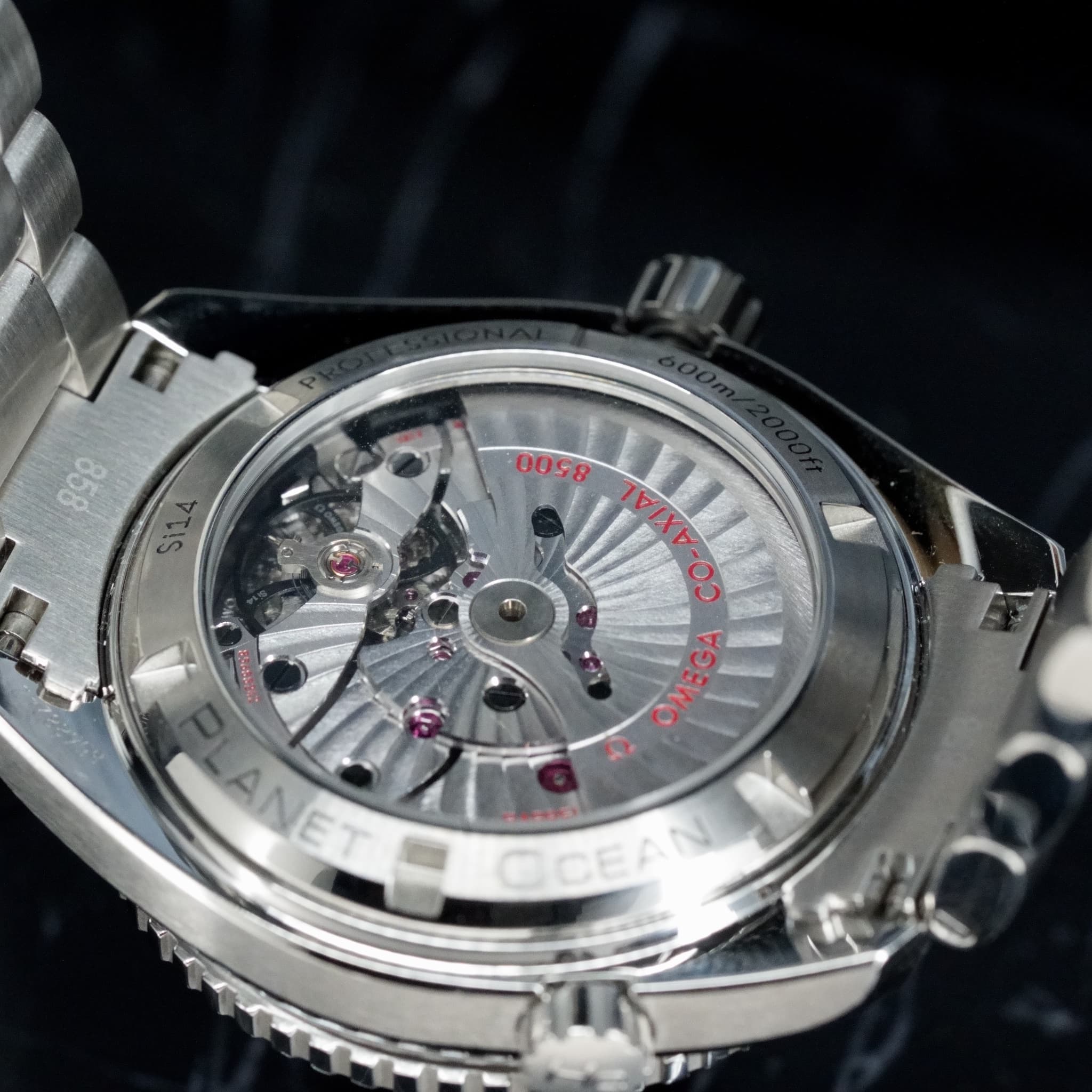 Omega Seamaster Planet Ocean (Ref. 232.30.42.21.01.003) — photo 10