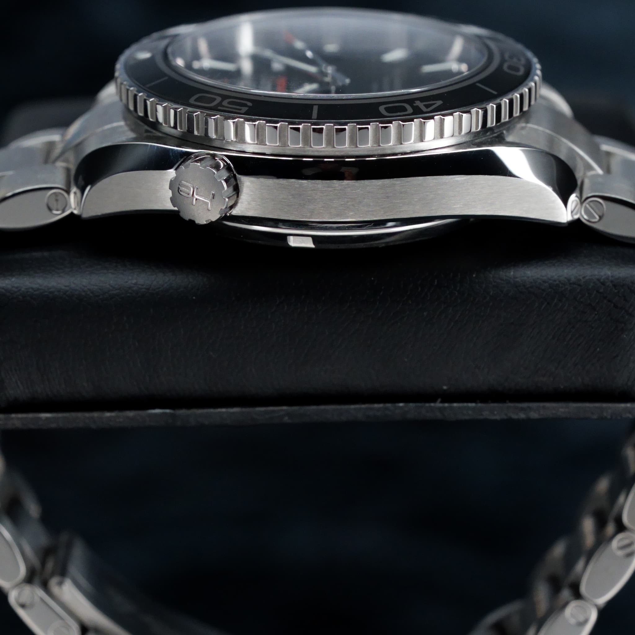 Omega Seamaster Planet Ocean (Ref. 232.30.42.21.01.003) — photo 12