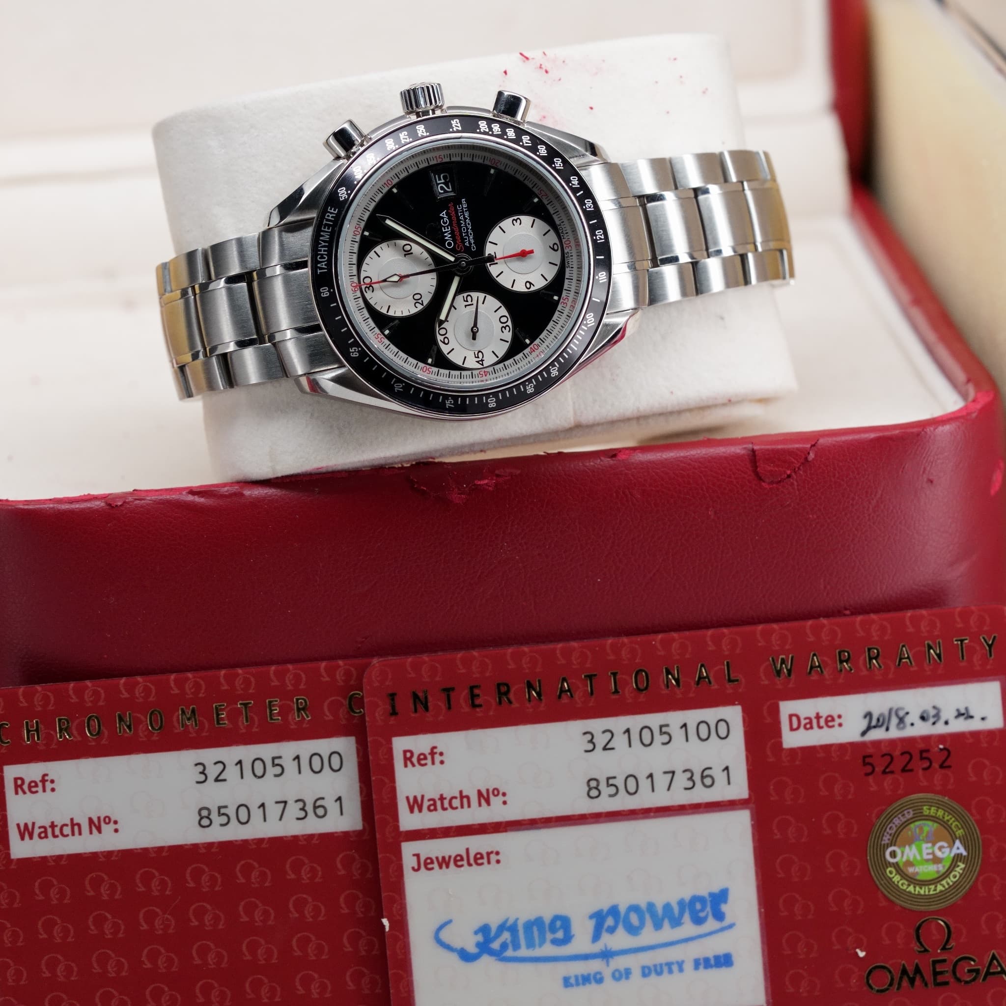 Omega Speedmaster (Non-Moonwatch) (Ref. 3210.51.00) — photo 9