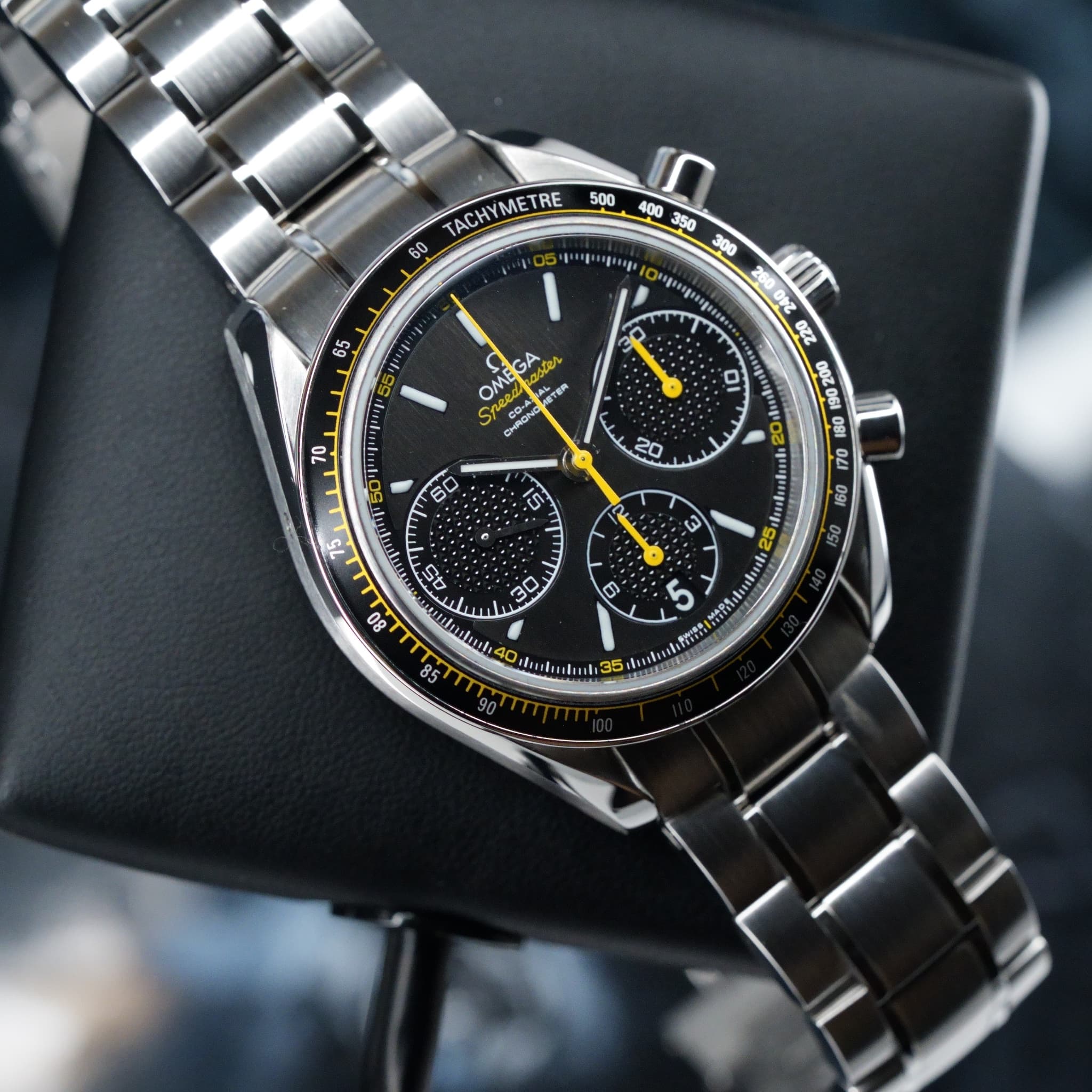 Omega Speedmaster (Non-Moonwatch) (Ref. 326.30.40.50.06.001) — photo 2