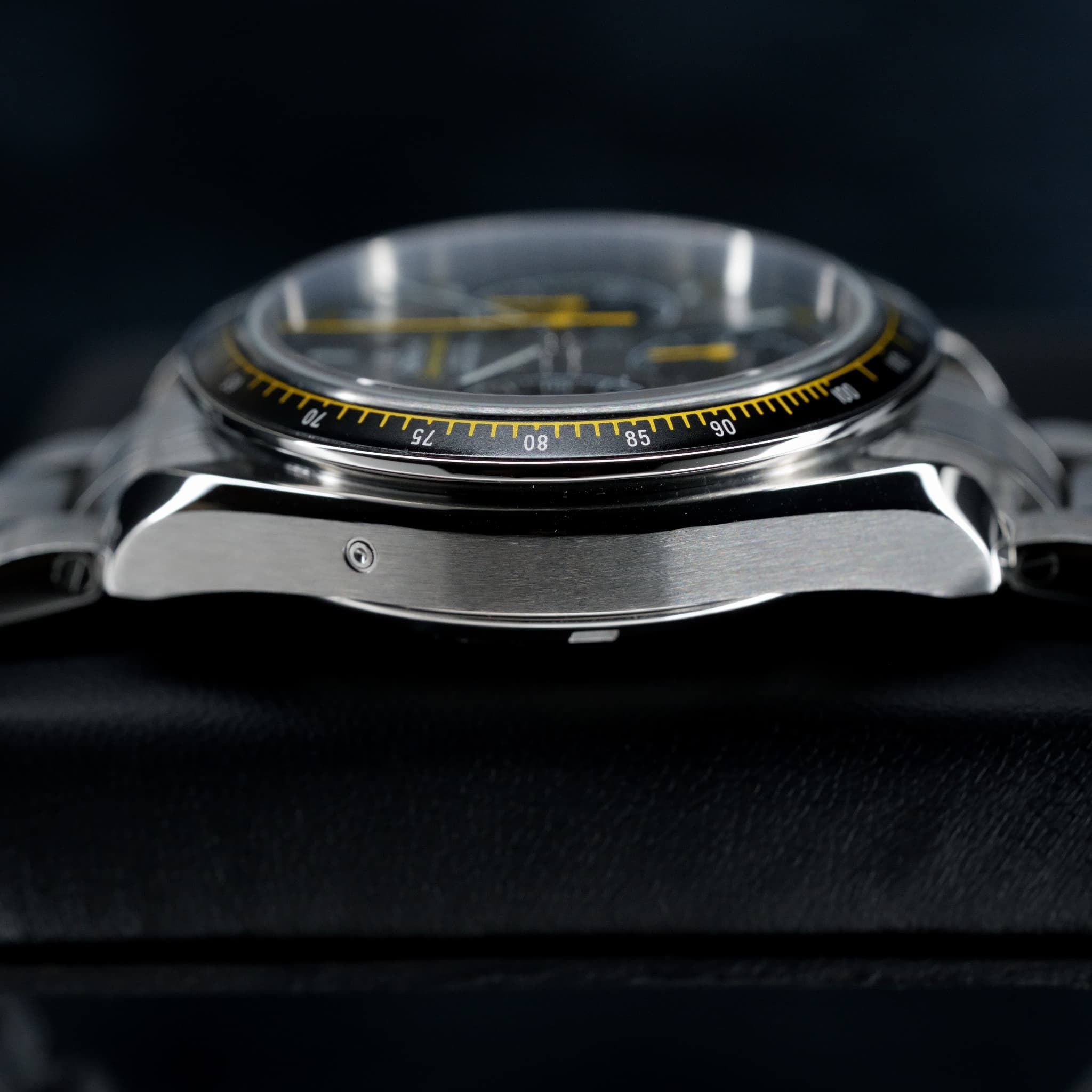 Omega Speedmaster (Non-Moonwatch) (Ref. 326.30.40.50.06.001) — photo 7