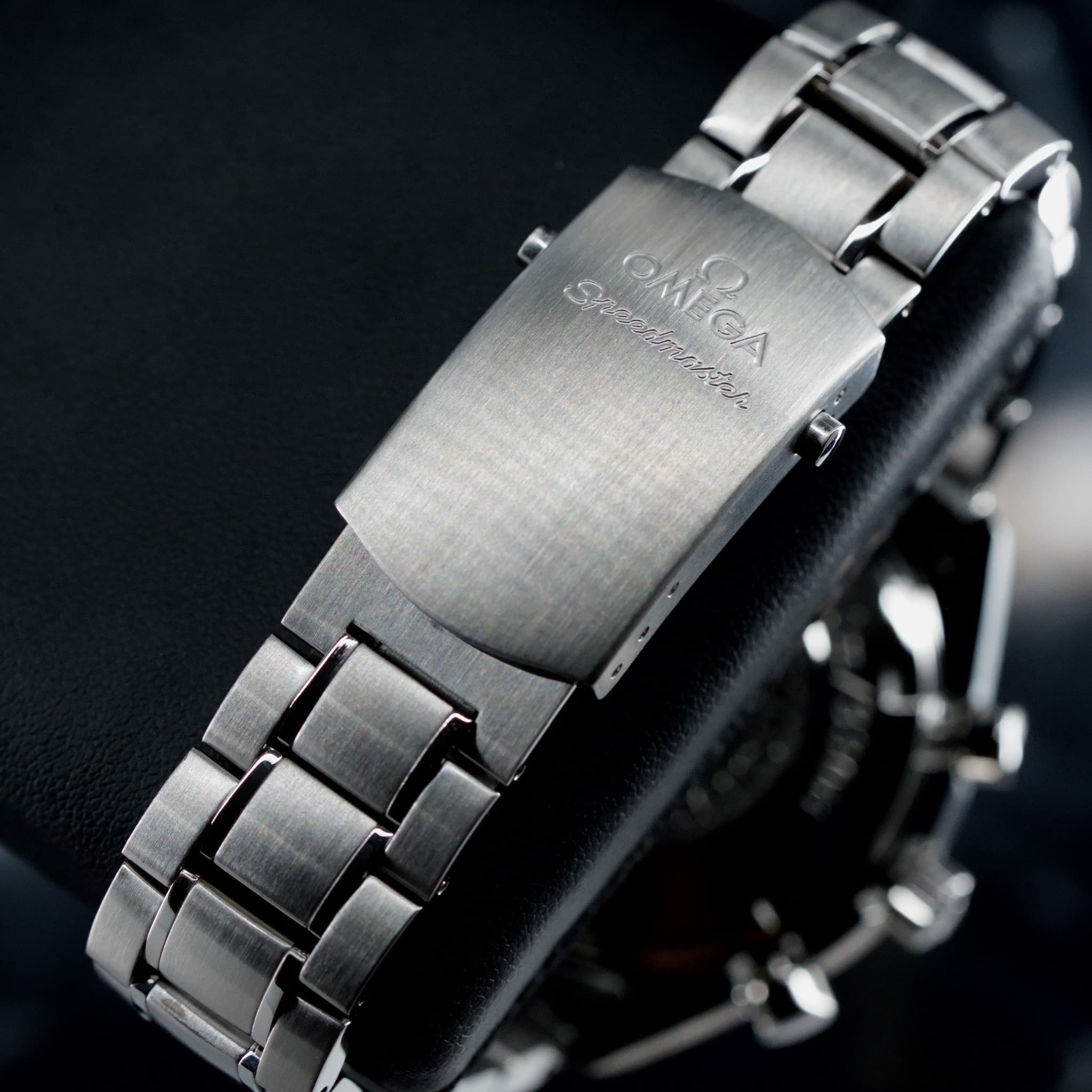 Omega Speedmaster (Non-Moonwatch) (Ref. 3210.50.00) — photo 10