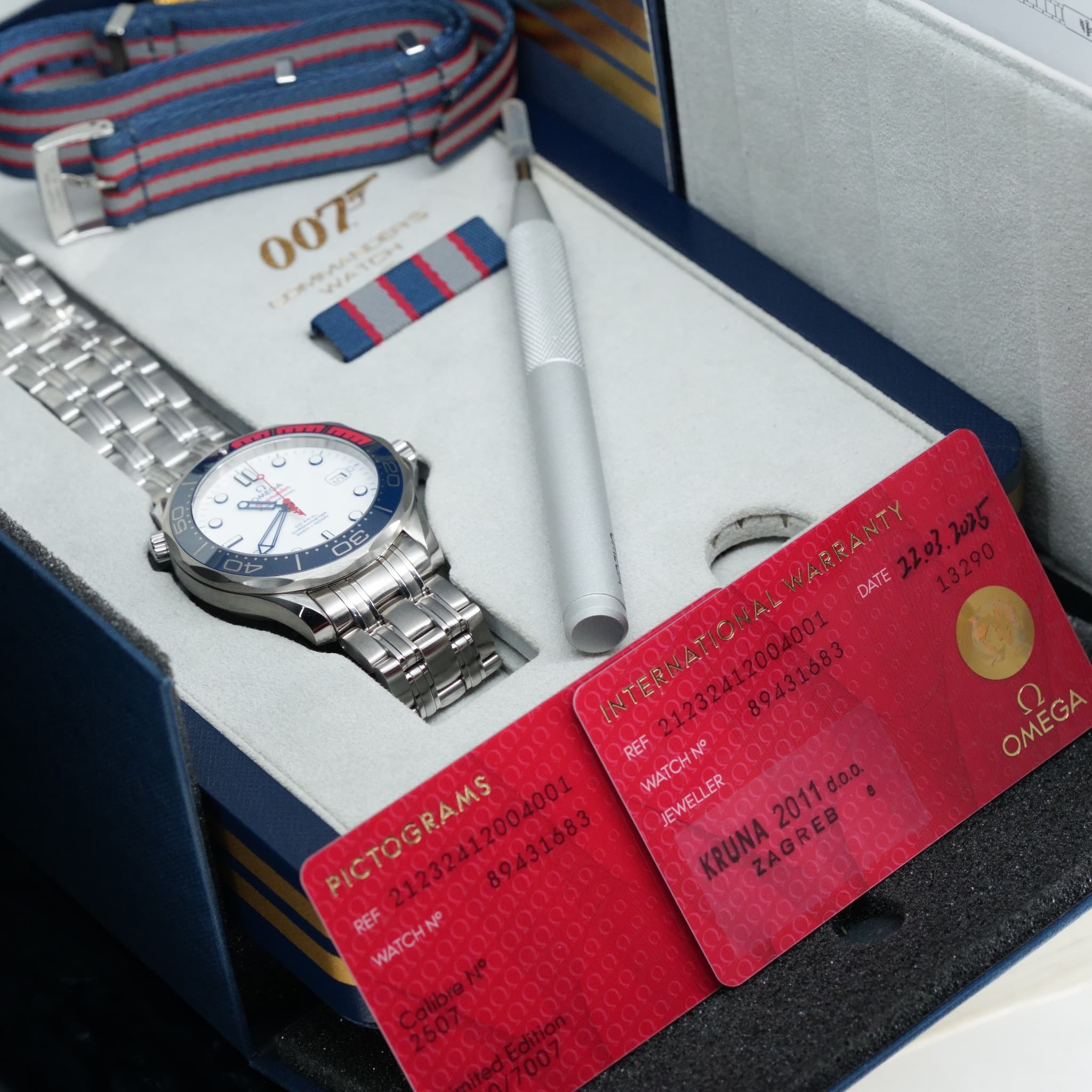 Omega Seamaster Diver 300M (Ref. 212.32.41.20.04.001) — photo 5