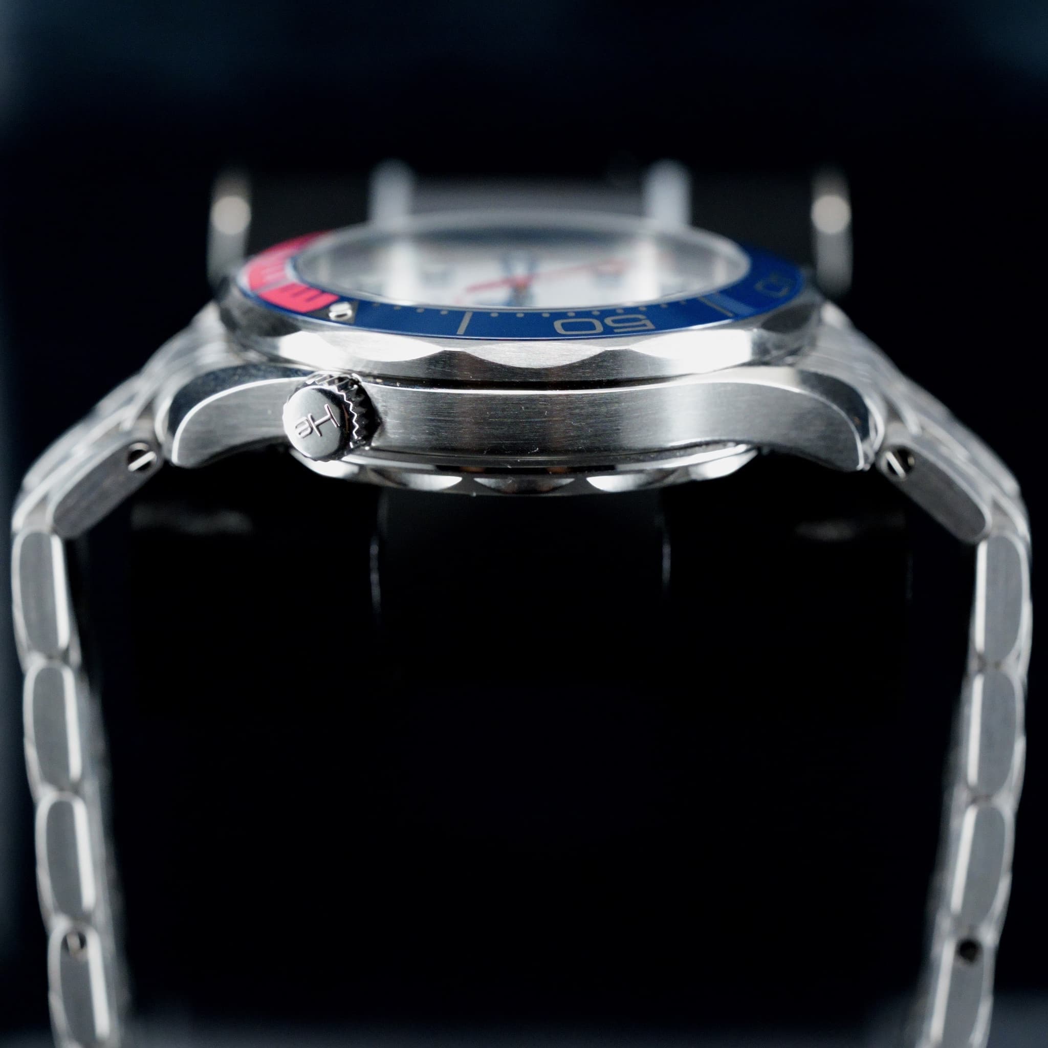 Omega Seamaster Diver 300M (Ref. 212.32.41.20.04.001) — photo 14