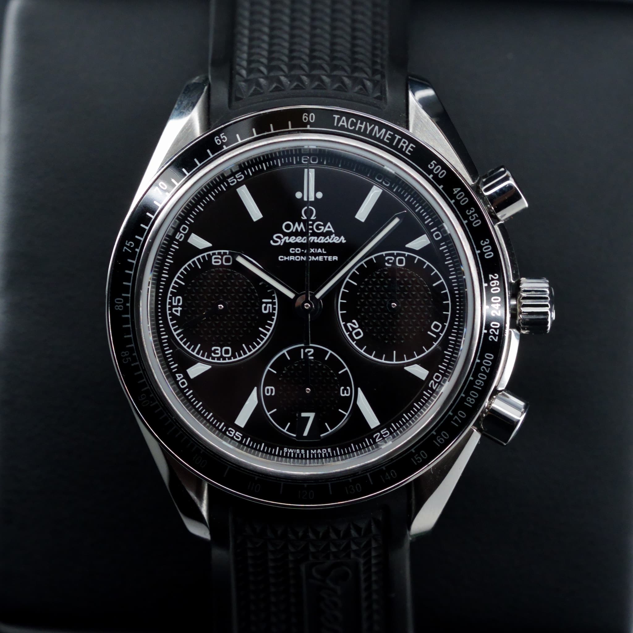 Omega Speedmaster (Non-Moonwatch) (Ref. 326.32.40.50.01.001) — photo 10
