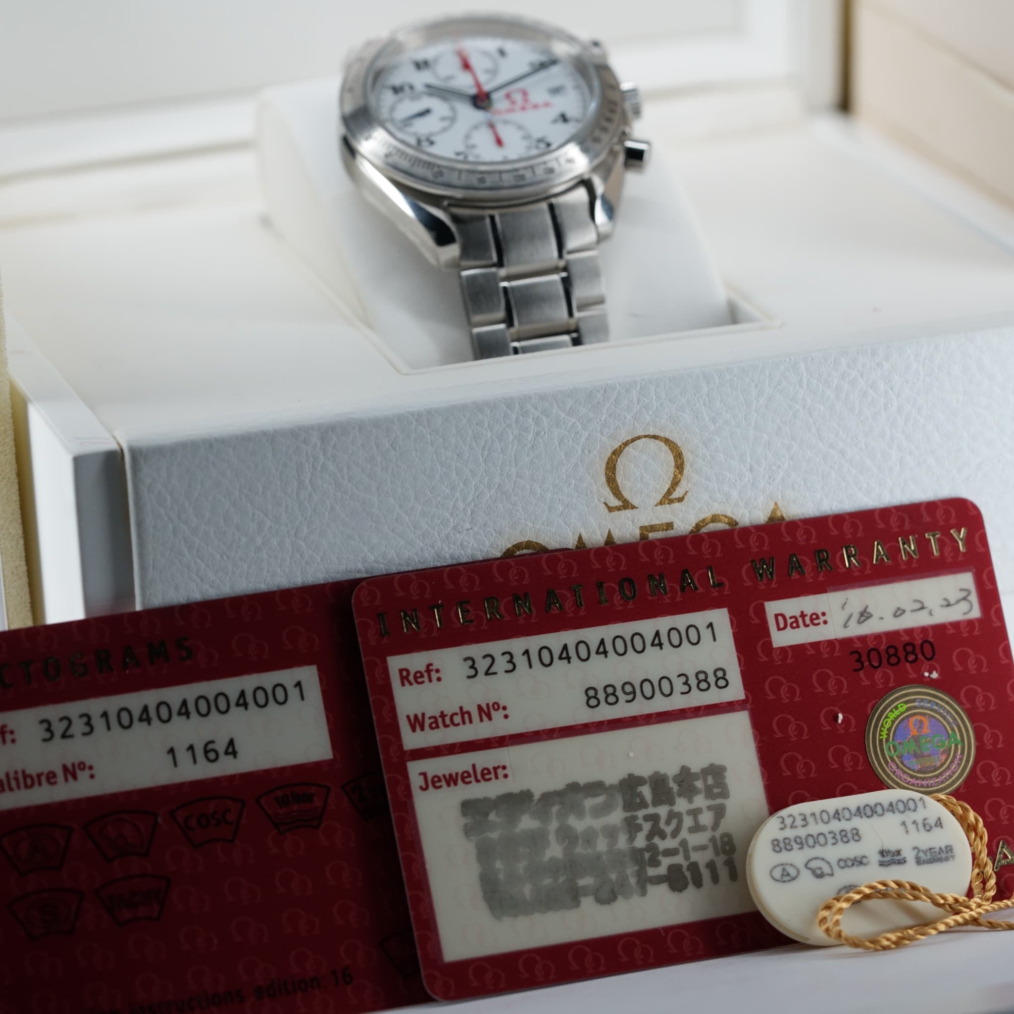Omega Speedmaster (Non-Moonwatch) (Ref. 323.10.40.40.04.001) — photo 13