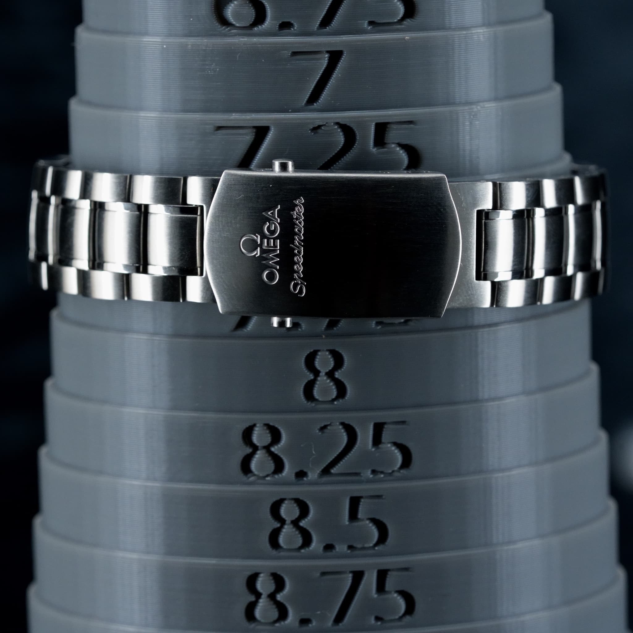 Omega Speedmaster (Non-Moonwatch) (Ref. 323.10.40.40.04.001) — photo 12