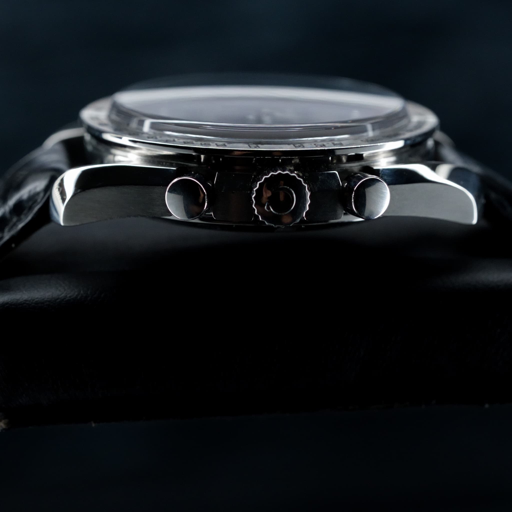 Omega Speedmaster Broad Arrow (Ref. 321.13.44.50.02.001) — photo 8