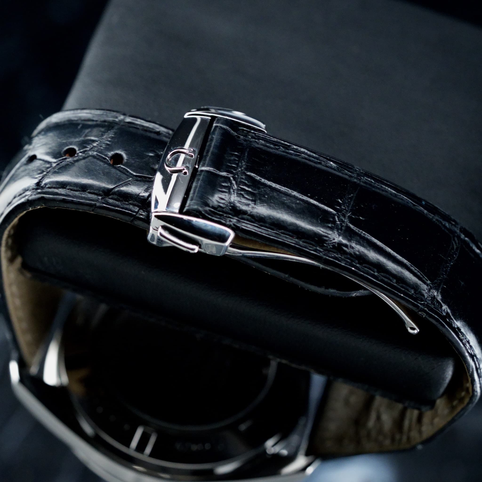 Omega Speedmaster Broad Arrow (Ref. 321.13.44.50.02.001) — photo 10